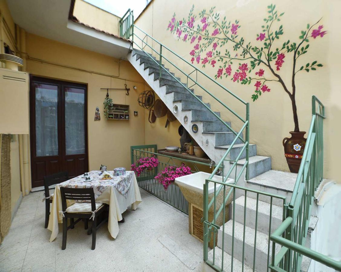 Casa Vacanze Borgata del Sorbo Acireale Esterno foto